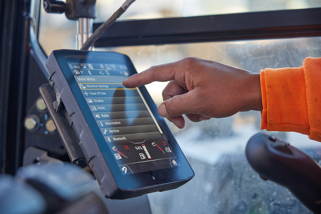 surface-technology-cta-2 screen in a cat machine