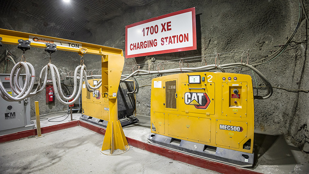 Cat mining charging station 
